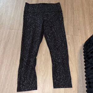 lululemon athletica Black Patterned Leggings Size Medium